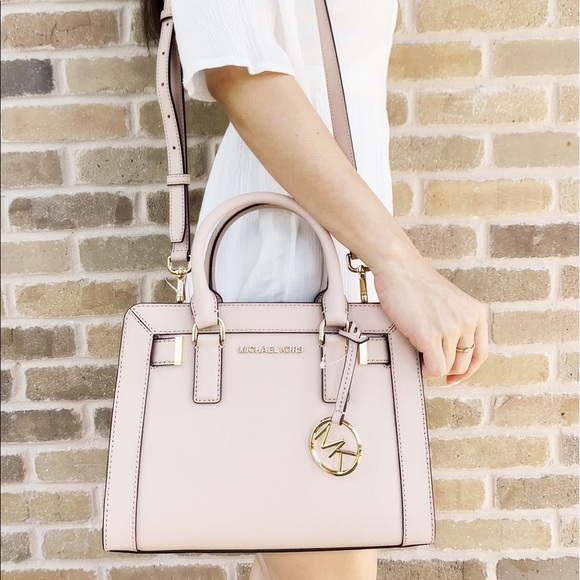 Gaby’sBags👜💕 NWT Michael Kors Satchel&Crossbody - Picture 2 of 6